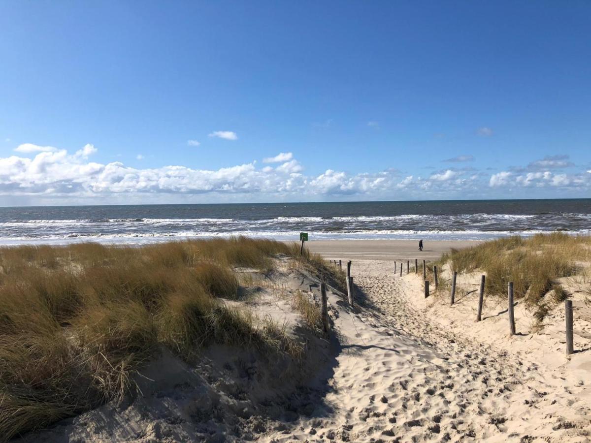 Strandhuis De Zeeparel Met Hottub Petten Exterior photo